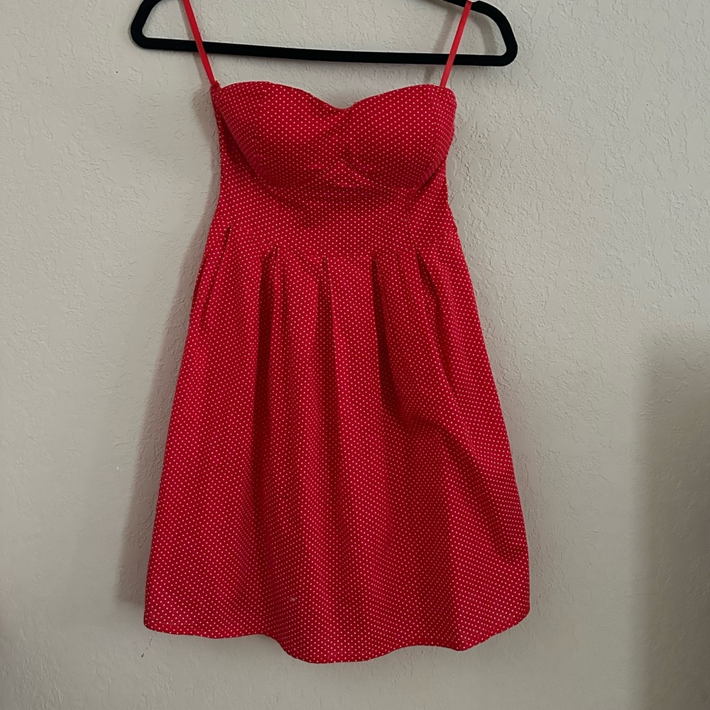 Sprapless Red Dress with Microdots.